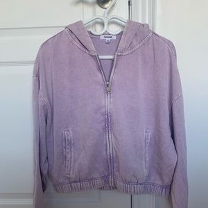 Garage Cropped Zippie